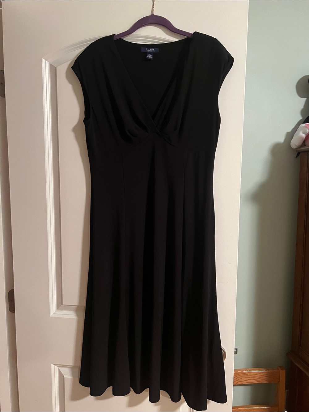 Chaps Black Midi Twist-Front Cap Sleeve Dress